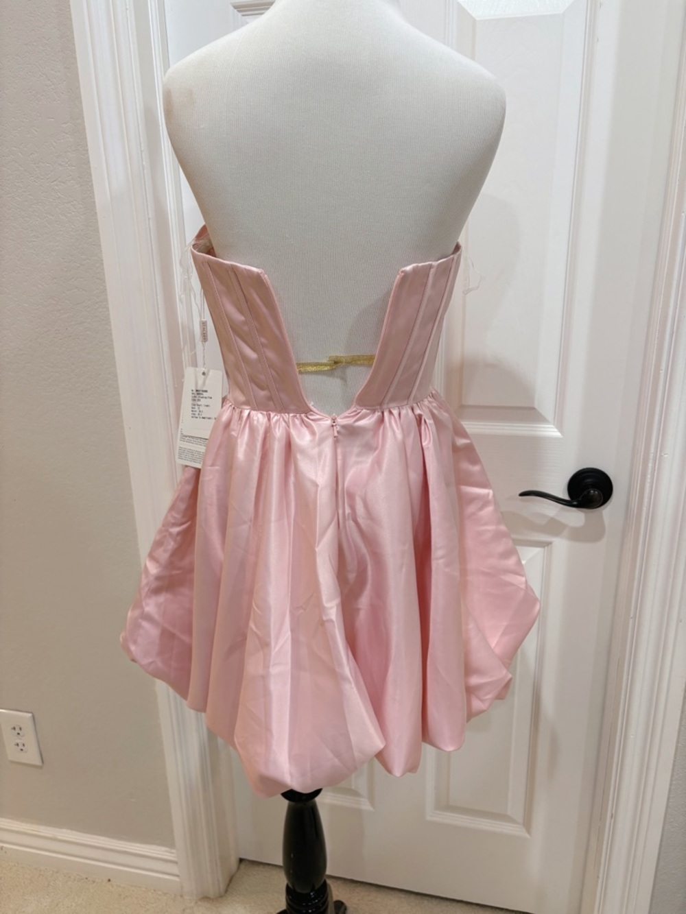 NWT Stacees A-Line Strapless Bubble Homecoming Dress with Pleats Size 2 - Picture 9 of 11